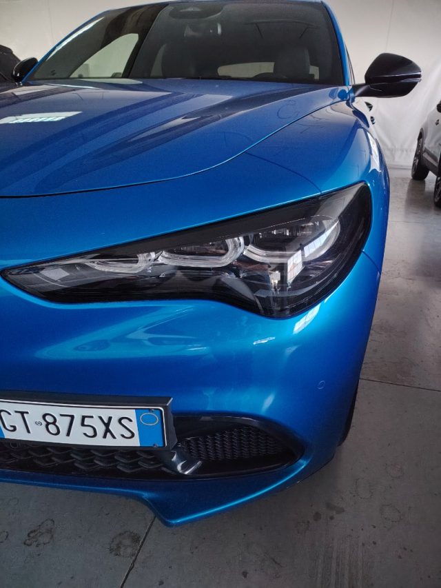 ALFA ROMEO Stelvio — foto 10 di 26