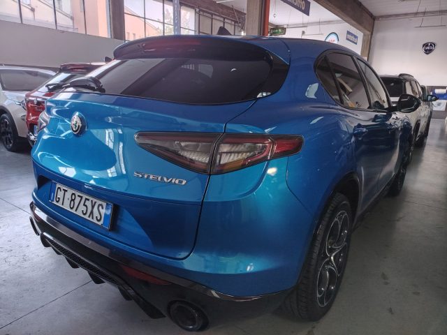 ALFA ROMEO Stelvio — foto 8 di 26