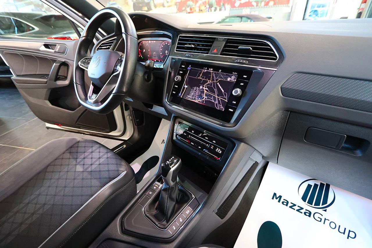 VOLKSWAGEN Tiguan 2.0 TDI 150cv SCR DSG R-Line - 37