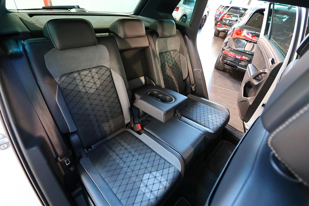 VOLKSWAGEN Tiguan 2.0 TDI 150cv SCR DSG R-Line - 20