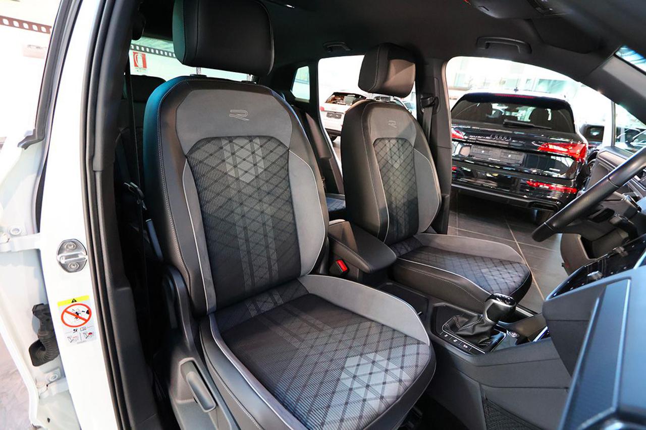 VOLKSWAGEN Tiguan 2.0 TDI 150cv SCR DSG R-Line - 17