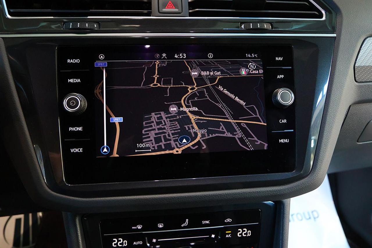 VOLKSWAGEN Tiguan 2.0 TDI 150cv SCR DSG R-Line - 23