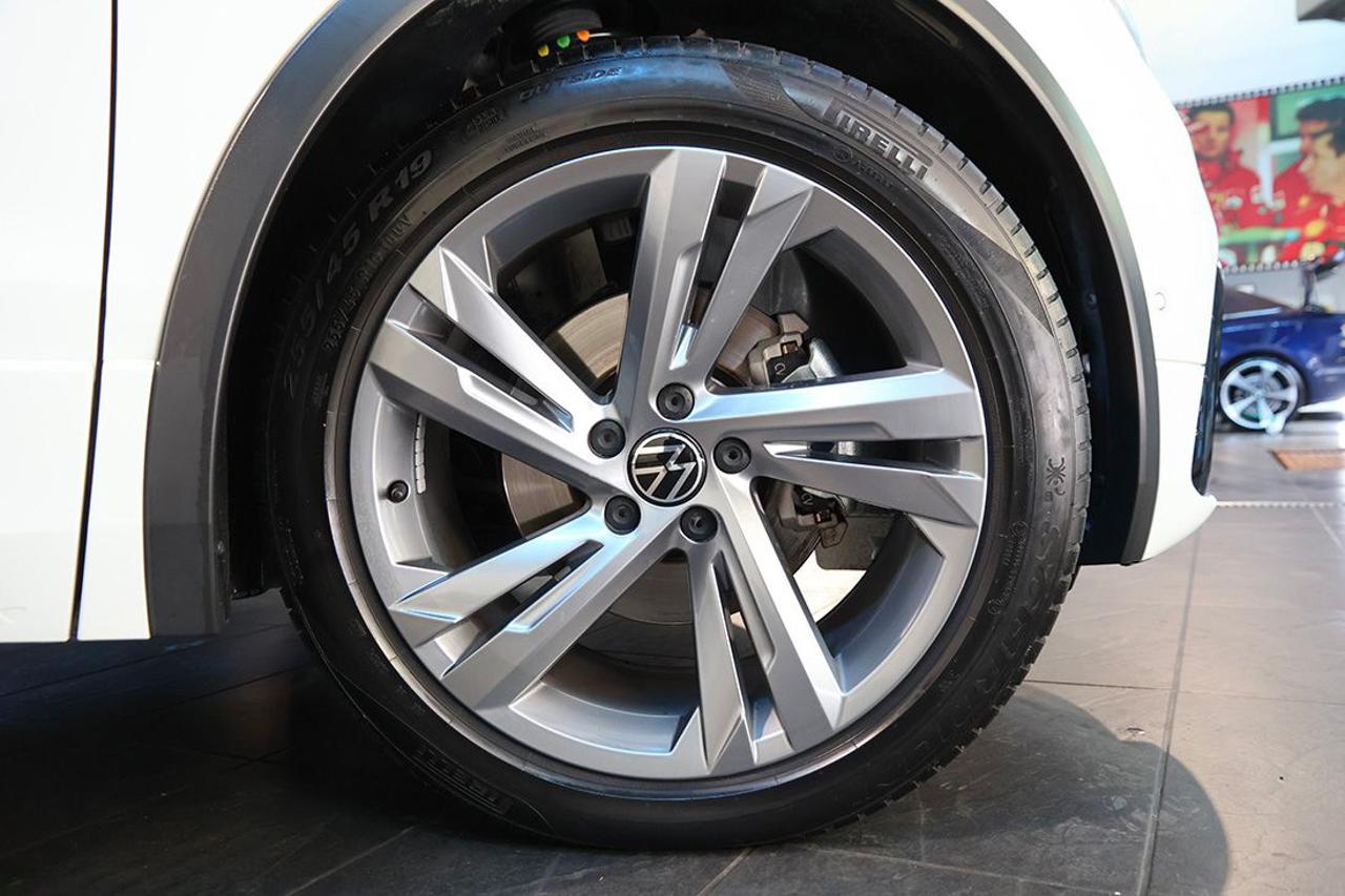 VOLKSWAGEN Tiguan 2.0 TDI 150cv SCR DSG R-Line - 6