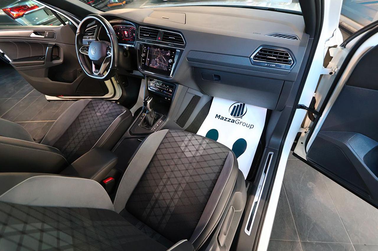 VOLKSWAGEN Tiguan 2.0 TDI 150cv SCR DSG R-Line - 16