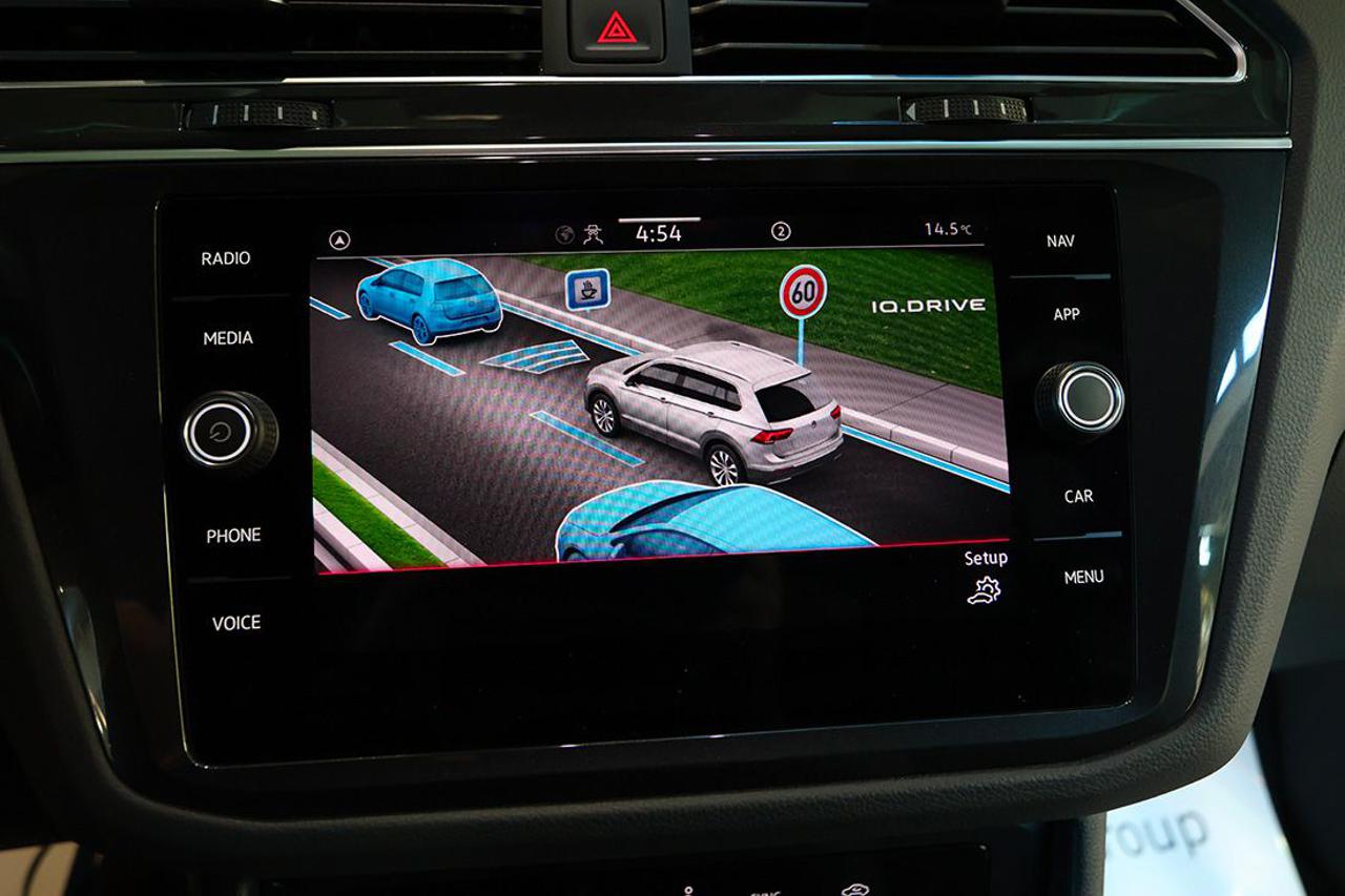 VOLKSWAGEN Tiguan 2.0 TDI 150cv SCR DSG R-Line - 30