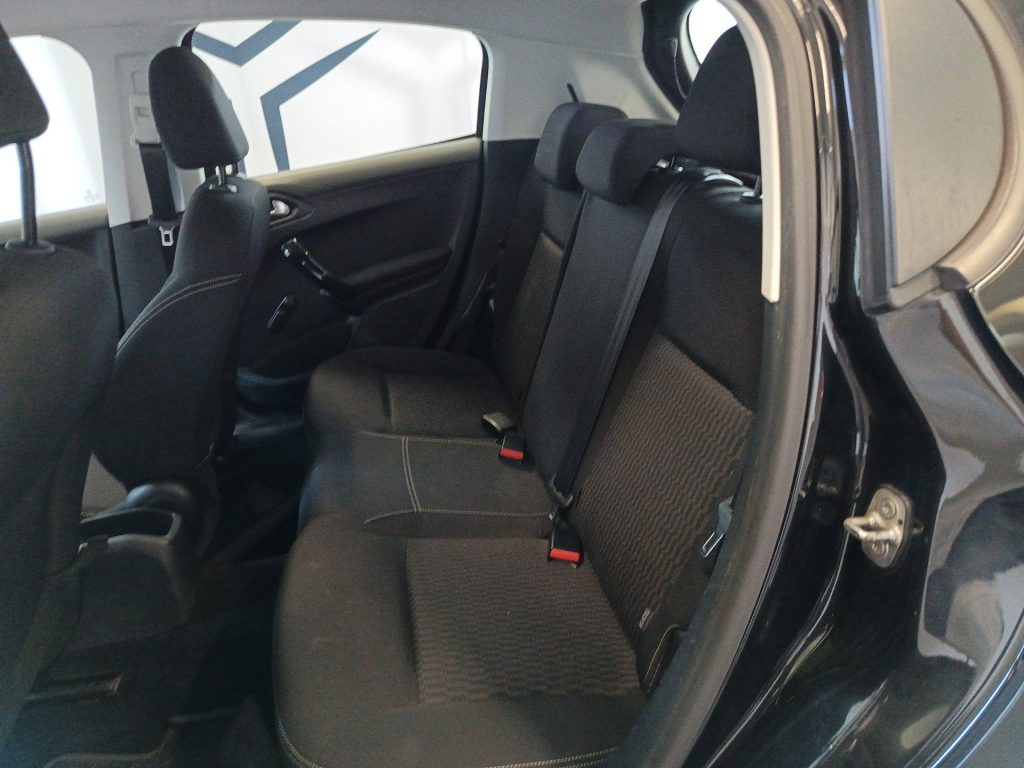 PEUGEOT 208 5p 1.2 puretech Allure 82cv - 9