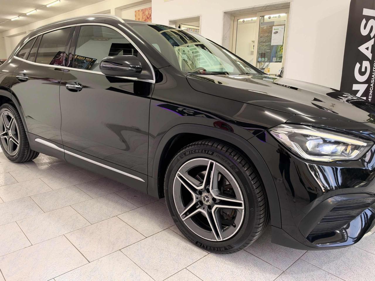 MERCEDES-BENZ GLA 200 Premium AMG Tetto Apribile Automatic ***FULL*** - 2