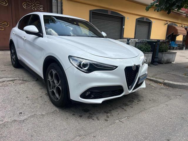 ALFA ROMEO Stelvio Bianco metallizzato