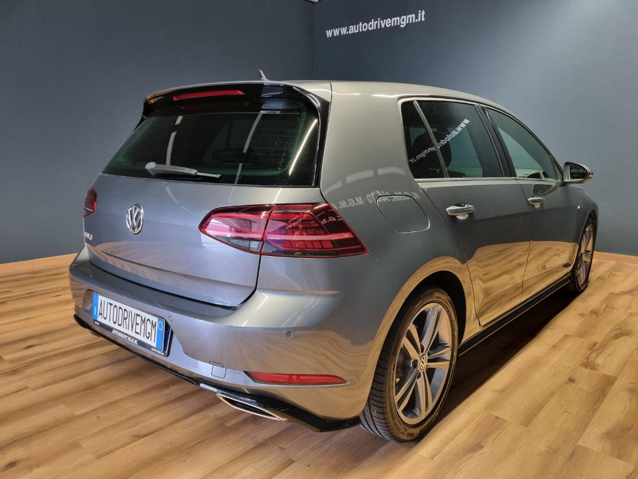 VOLKSWAGEN Golf 1.5 TSI ACT 5p. R-LINE Sport BlueMotion Technology - 8