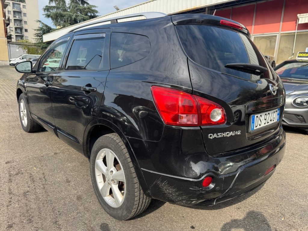 NISSAN Qashqai+2 2.0 dCi DPF Tekna 7 POSTI - 5