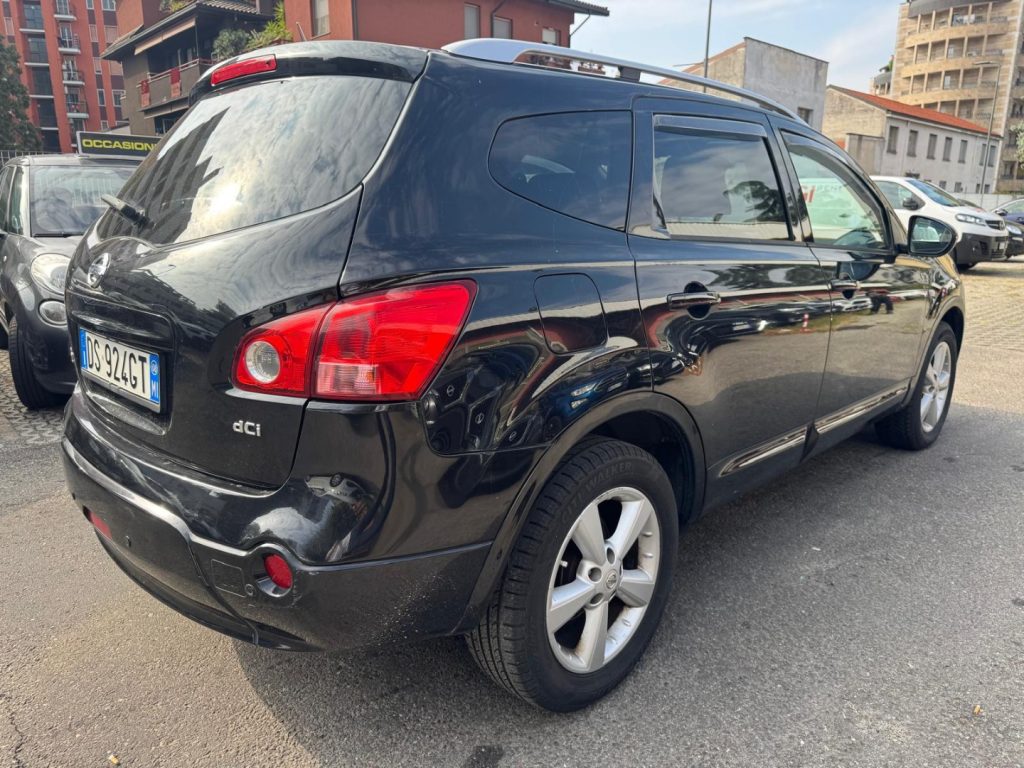 NISSAN Qashqai+2 2.0 dCi DPF Tekna 7 POSTI - 9