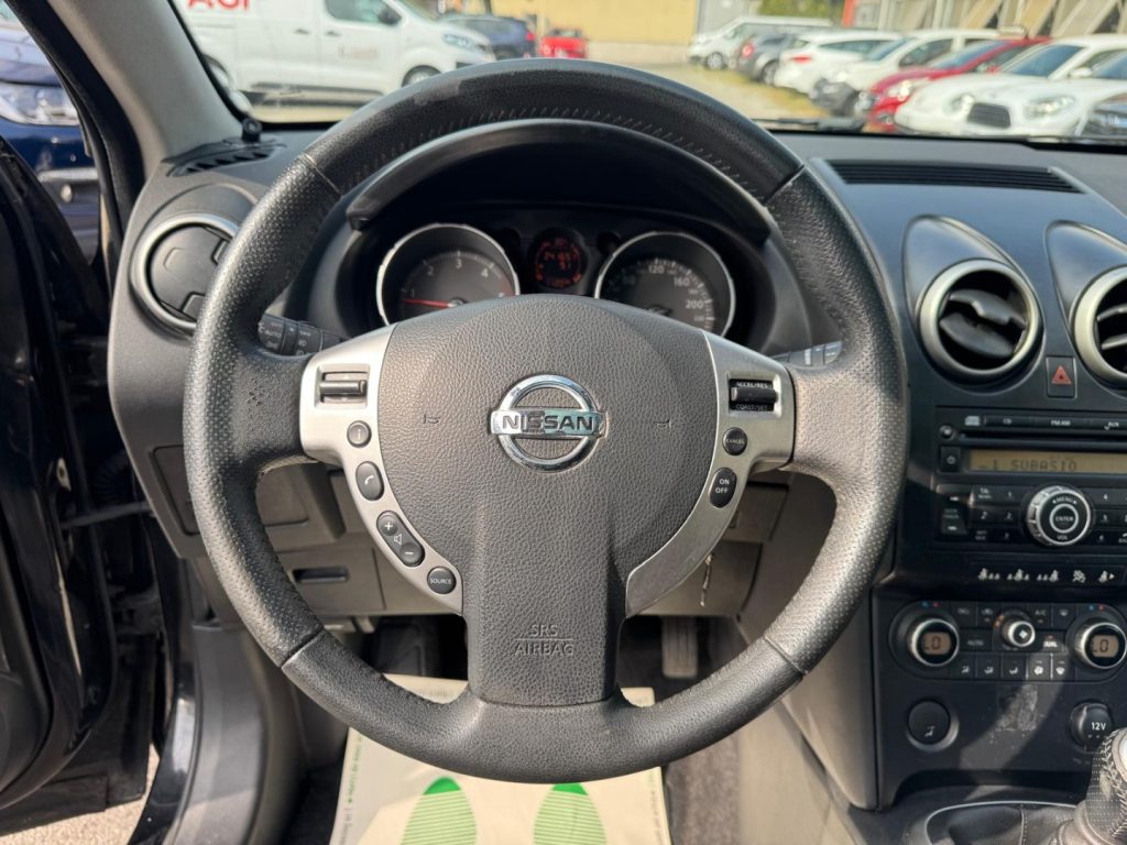NISSAN Qashqai+2 2.0 dCi DPF Tekna 7 POSTI - 10