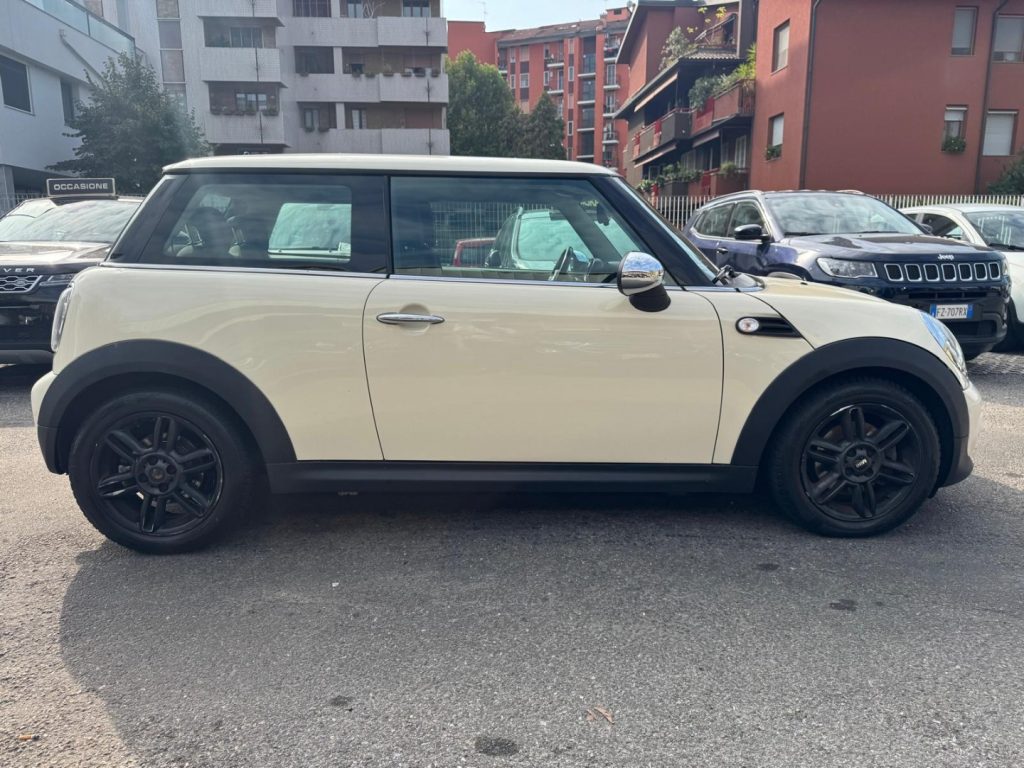MINI One 1.6 16V One (55kW) - 7
