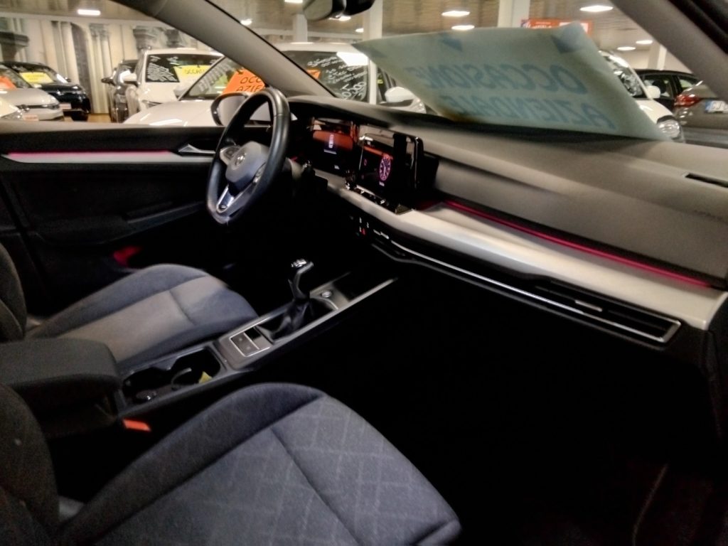 VOLKSWAGEN Golf 2.0 TDI 115 CV SCR Life C/GRIMALDI SPECIAL DAY - 12