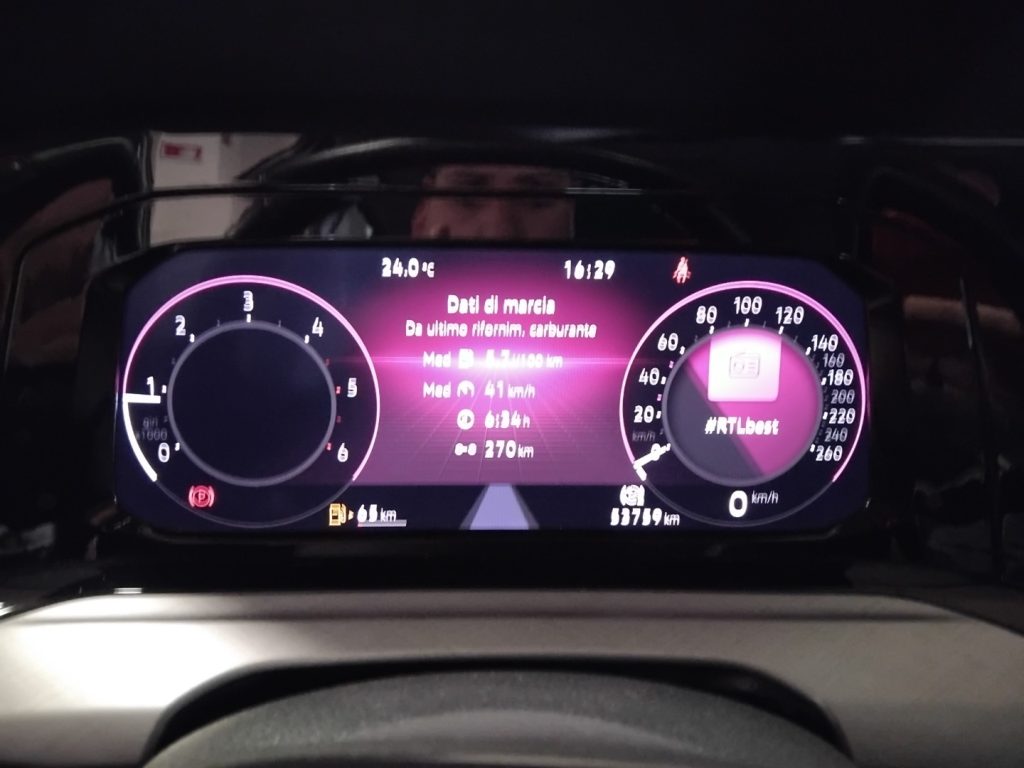 VOLKSWAGEN Golf 2.0 TDI 115 CV SCR Life C/GRIMALDI SPECIAL DAY - 17