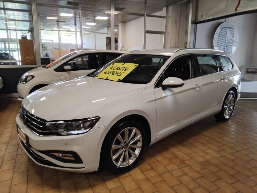 VOLKSWAGEN Passat Variant 2.0 TDI SCR EVO DSG Business C/GRIMALDI SP.DAY - 3