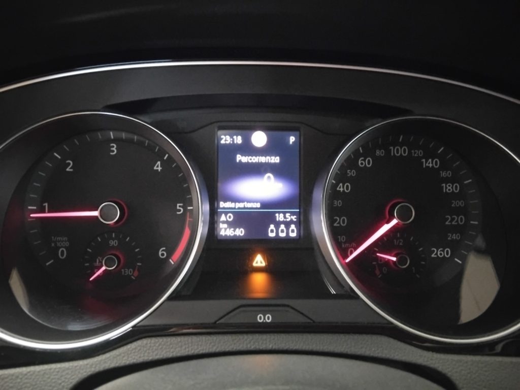 VOLKSWAGEN Passat Variant 2.0 TDI SCR EVO DSG Business C/GRIMALDI SP.DAY - 17
