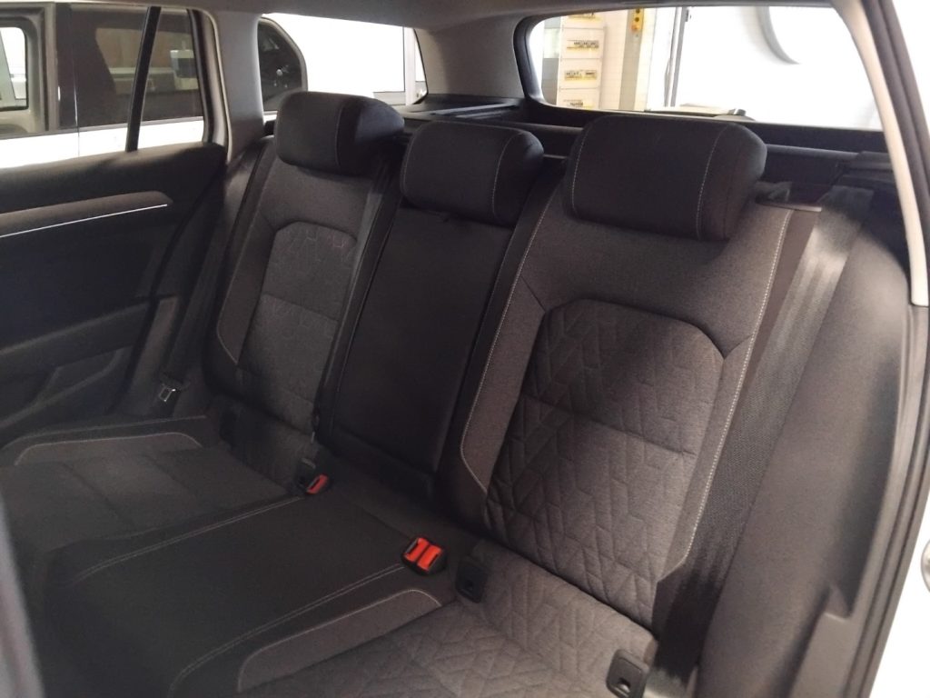 VOLKSWAGEN Passat Variant 2.0 TDI SCR EVO DSG Business C/GRIMALDI SP.DAY - 9