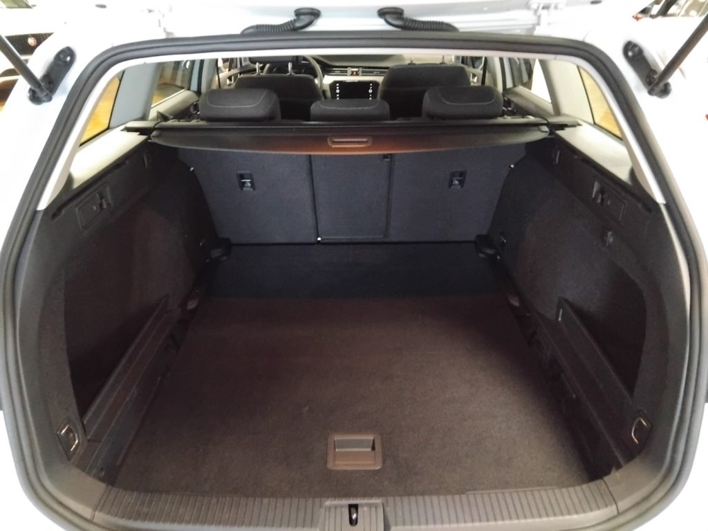 VOLKSWAGEN Passat VAR. 2.0 TDI SCR EVO DSG Business - 7