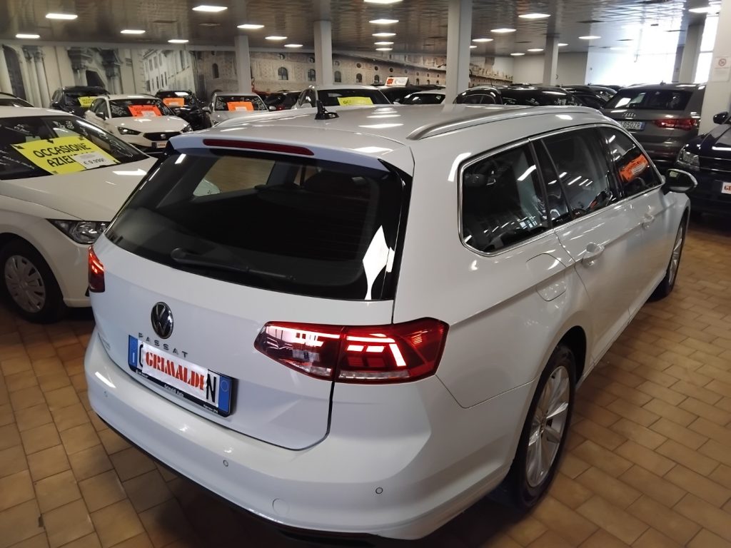 VOLKSWAGEN Passat VAR.2.0 TDI SCR EVO DSG Business C/GRIMALDI SP.DAY - 6