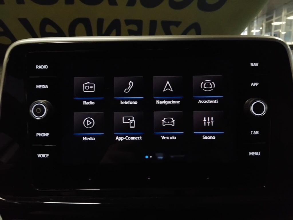 VOLKSWAGEN T-Roc 1.5 TSI DSG R-Line 18 VIDEO LED C/GRIMALDI SP.DAY - 19