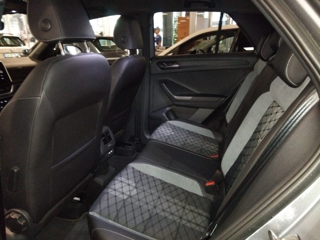 VOLKSWAGEN T-Roc 1.5 TSI DSG R-Line 18 VIDEO LED C/GRIMALDI SP.DAY - 9