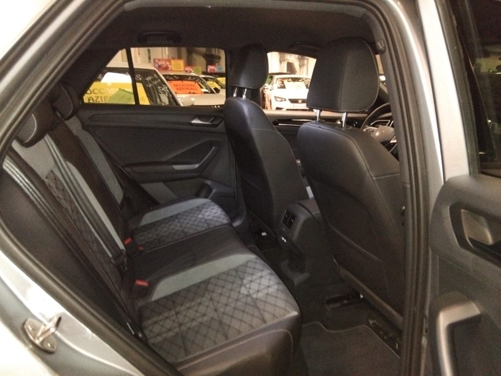 VOLKSWAGEN T-Roc 1.5 TSI DSG R-Line 18 VIDEO LED C/GRIMALDI SP.DAY - 11