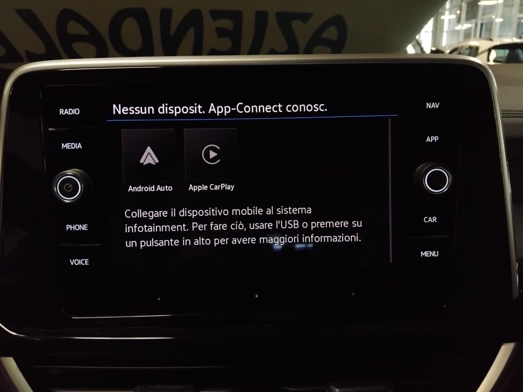 VOLKSWAGEN T-Roc 1.5 TSI DSG R-Line 18 VIDEO LED C/GRIMALDI SP.DAY - 21