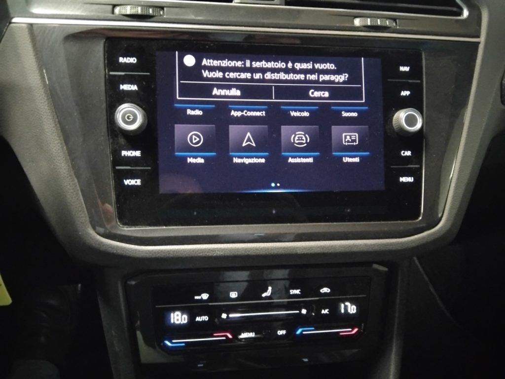 VOLKSWAGEN Tiguan 2.0 TDI 150 CV DSG R-Line 19 C/GRIMALDI SP.DAY - 20