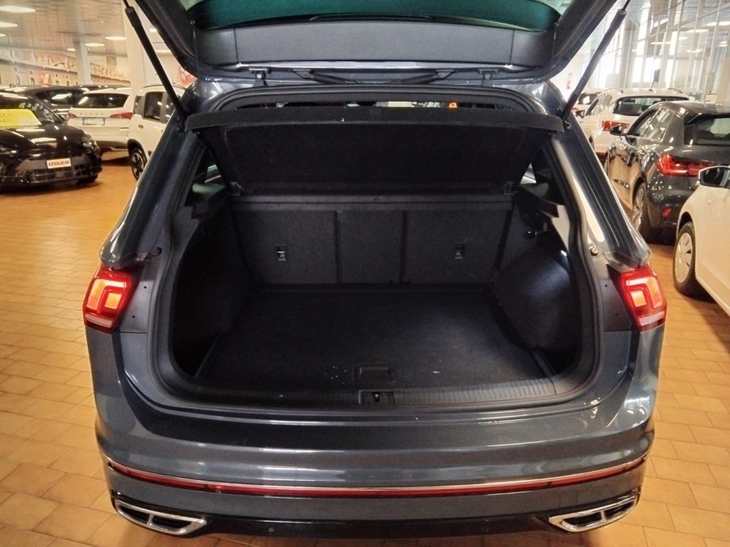 VOLKSWAGEN Tiguan 2.0 TDI 150 CV DSG R-Line 19 C/GRIMALDI SP.DAY - 11