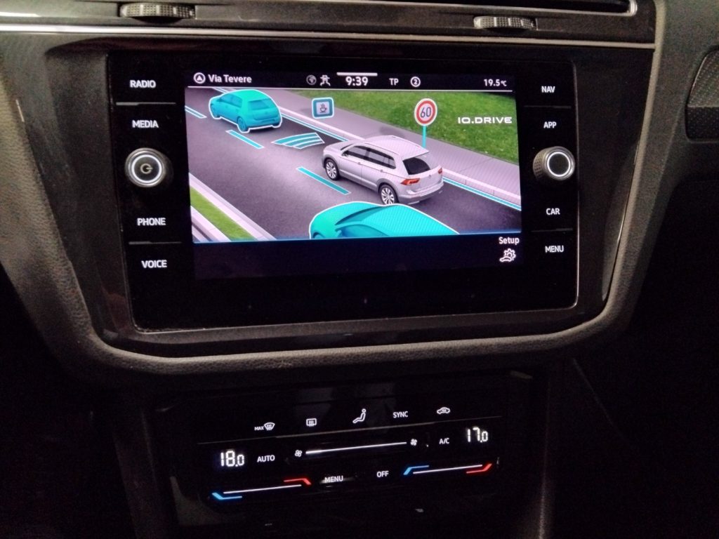 VOLKSWAGEN Tiguan 2.0 TDI 150 CV DSG R-Line 19 C/GRIMALDI SP.DAY - 21