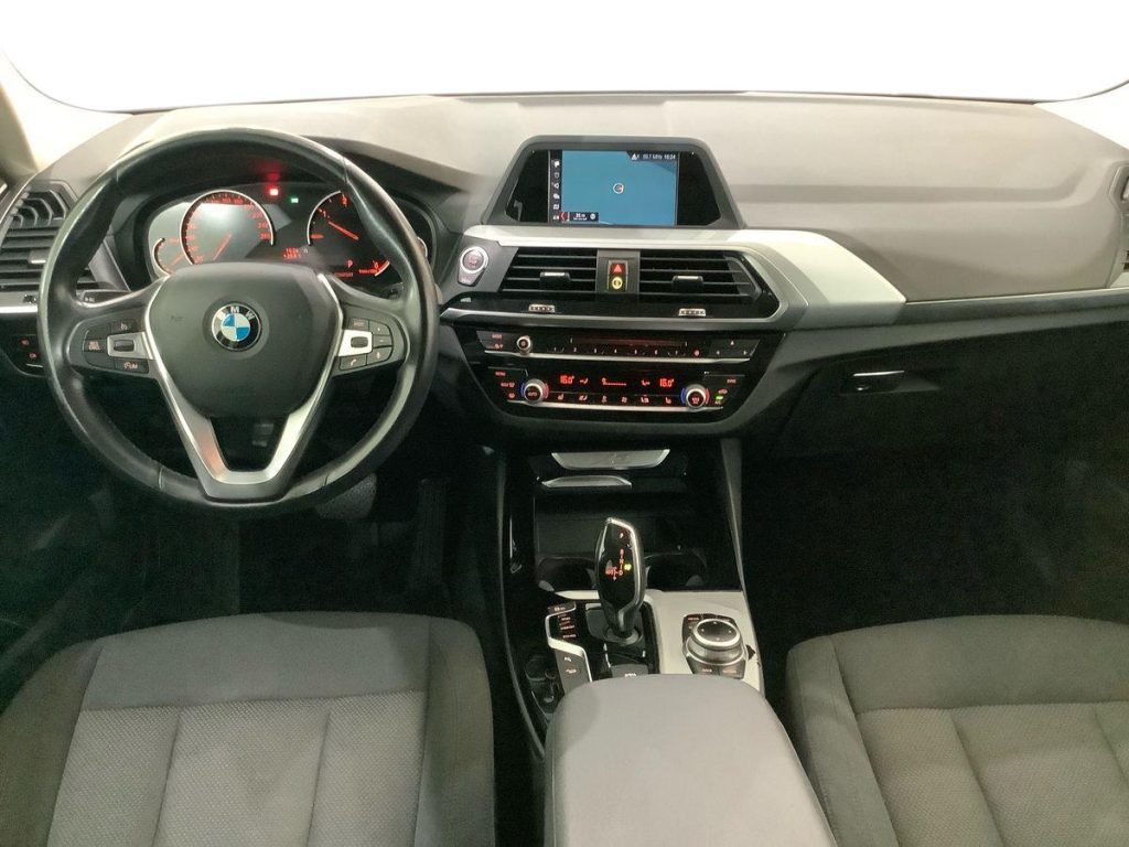BMW X3 xDrive20d Business Advantage - 7