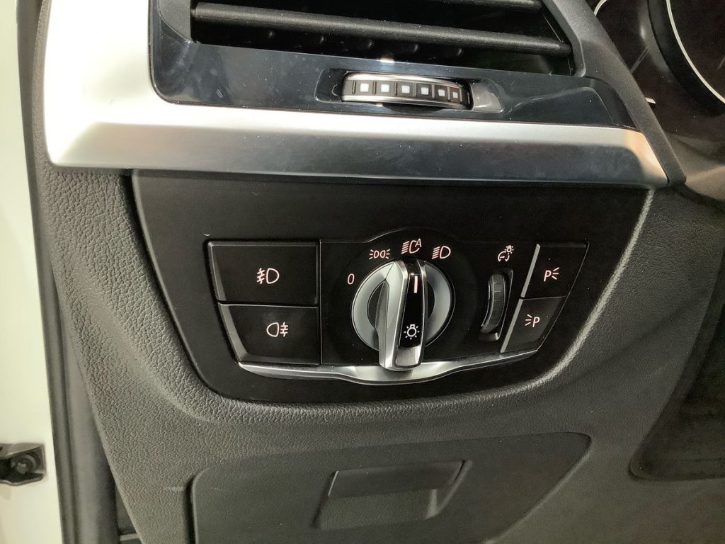 BMW X3 xDrive20d Business Advantage - 20