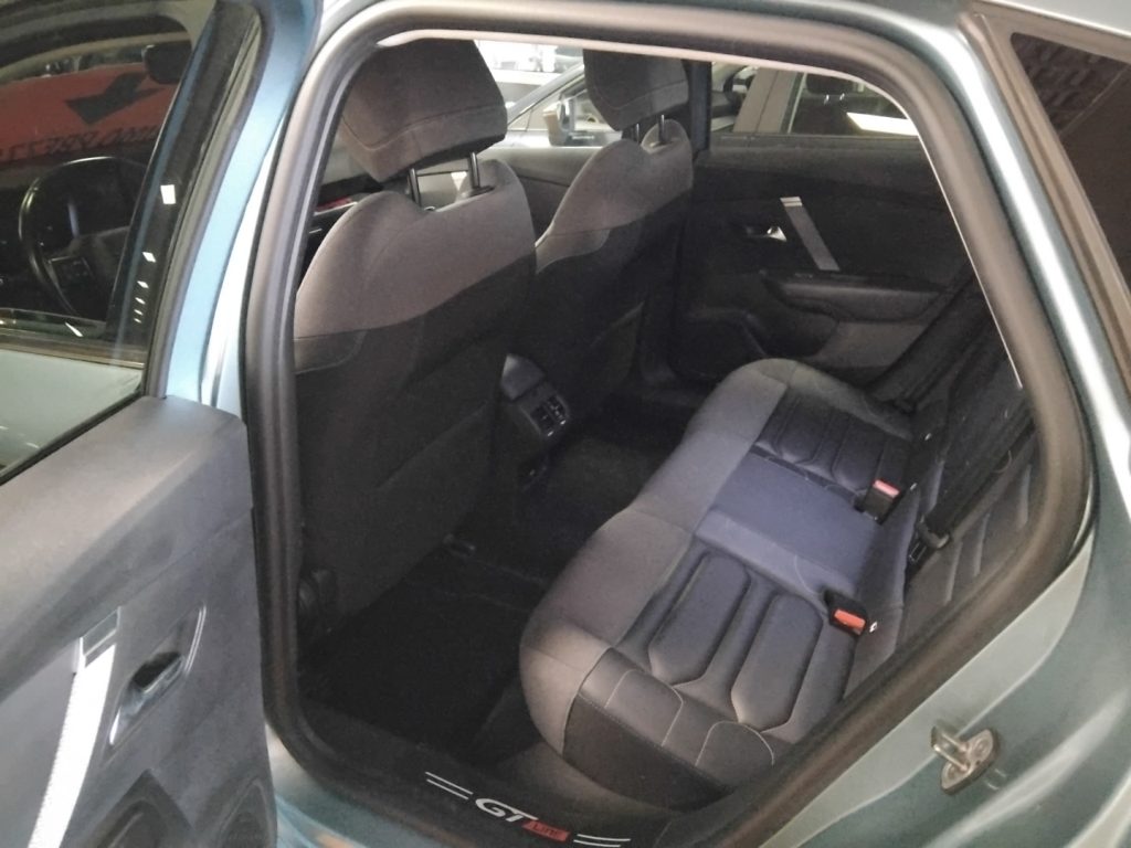 CITROEN C4 PureTech 130 S&S EAT8 Shine C/GRIMALDI SPECIAL DAY - 8