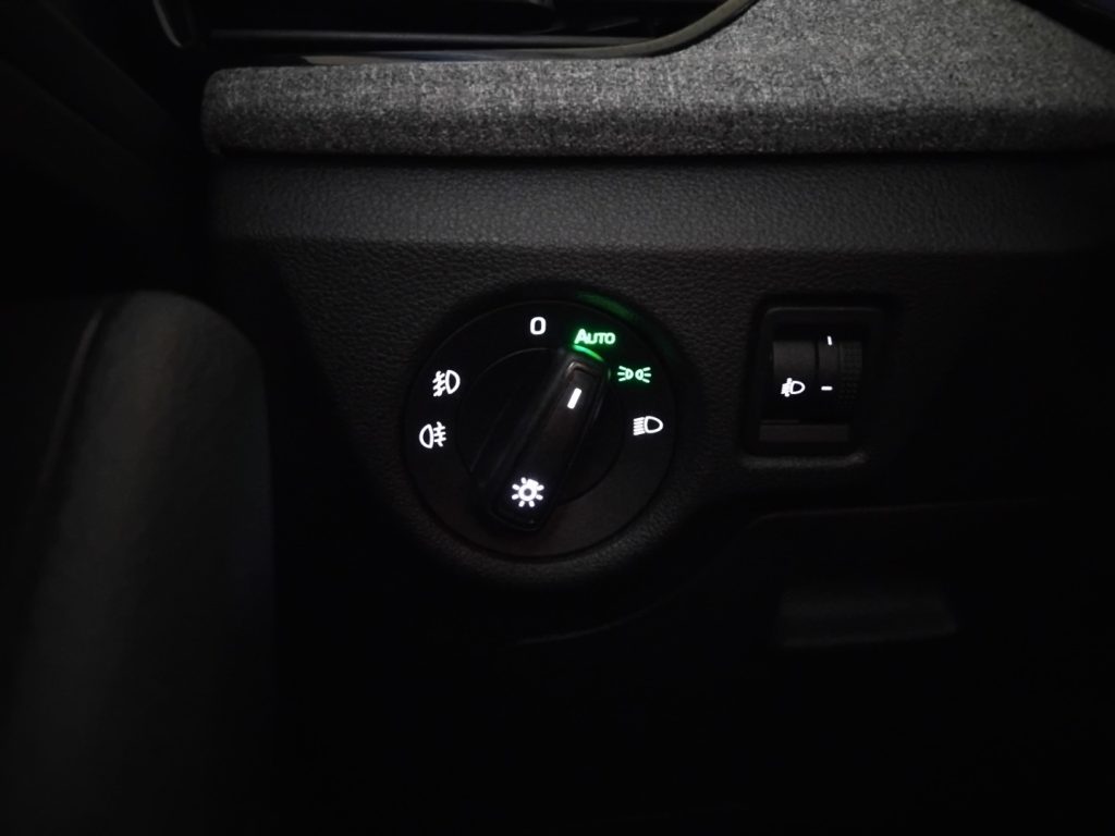 SKODA Kamiq 1.0 TSI DSG Black Dots VIDEO 17 C/GRIMALDI SP.DAY - 31