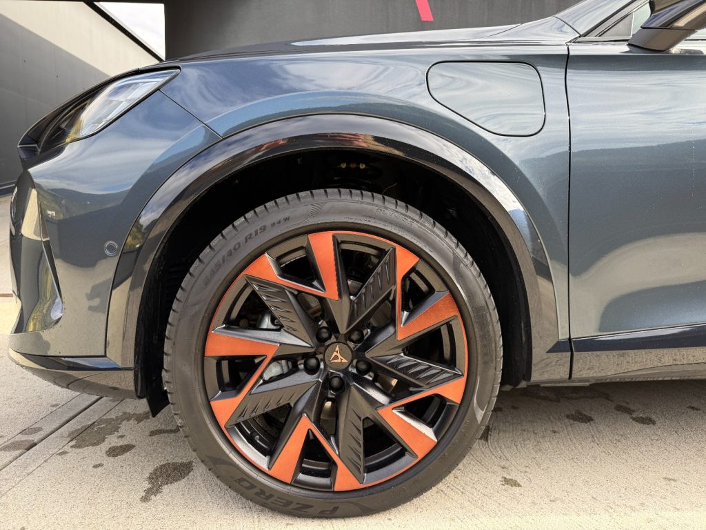 CUPRA Formentor 1.5 e-Hybrid DSG Dark Stone Navi LED 360° Pano - 22