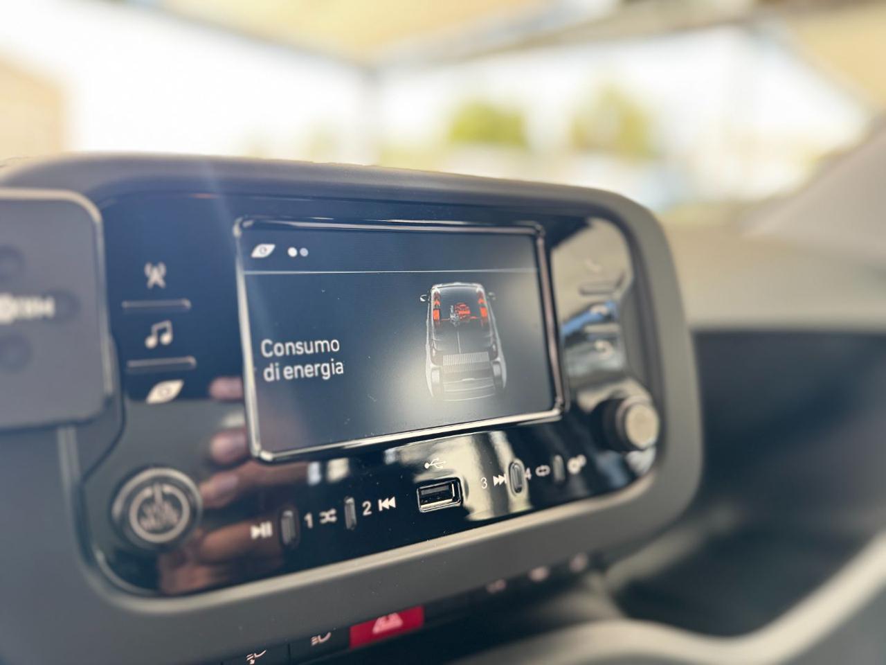 FIAT Pandina 1.0 FireFly 65cv Hybrid Icon - Solo 8.500 km - 23