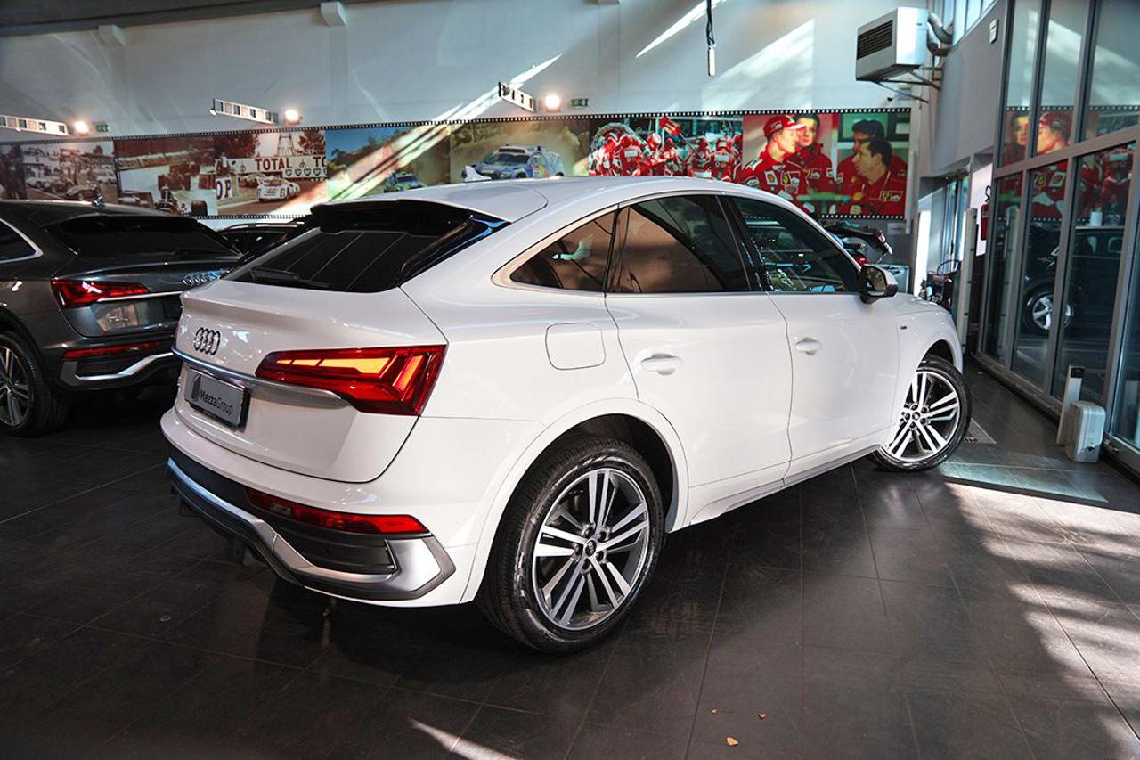 AUDI Q5 35 TDI Sportback S-Tronic S-Line Plus - 9