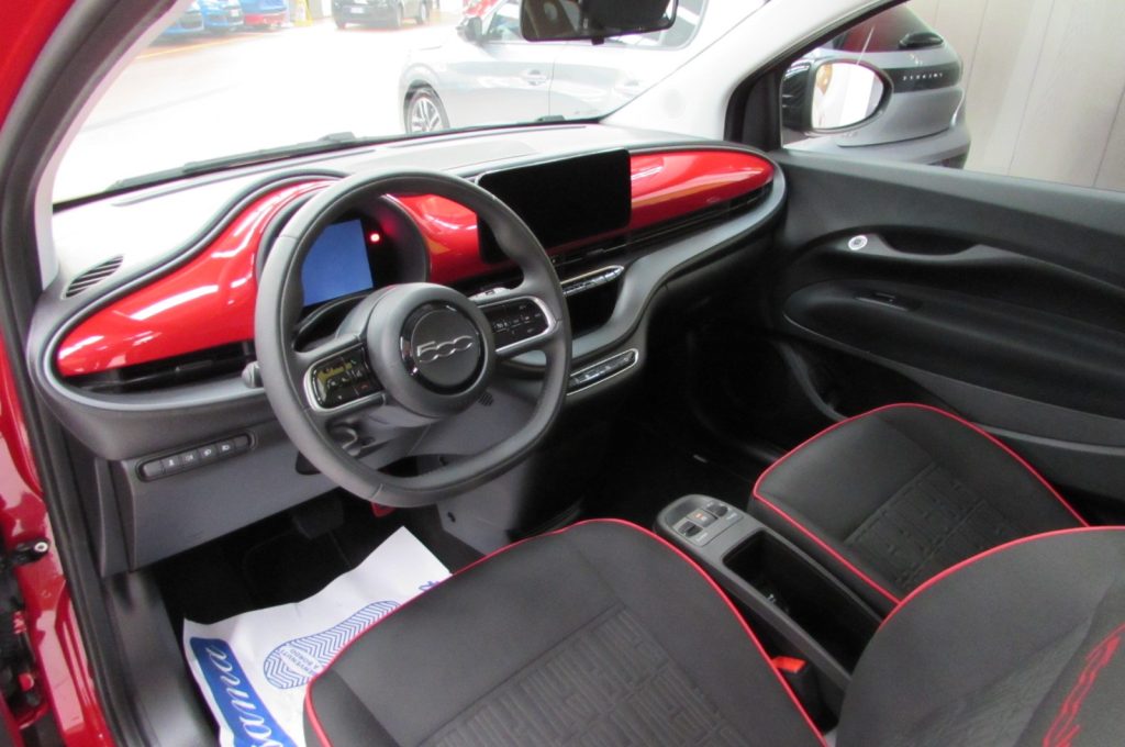 FIAT 500e Berlina 42 kWh Red - km 6190 - 8