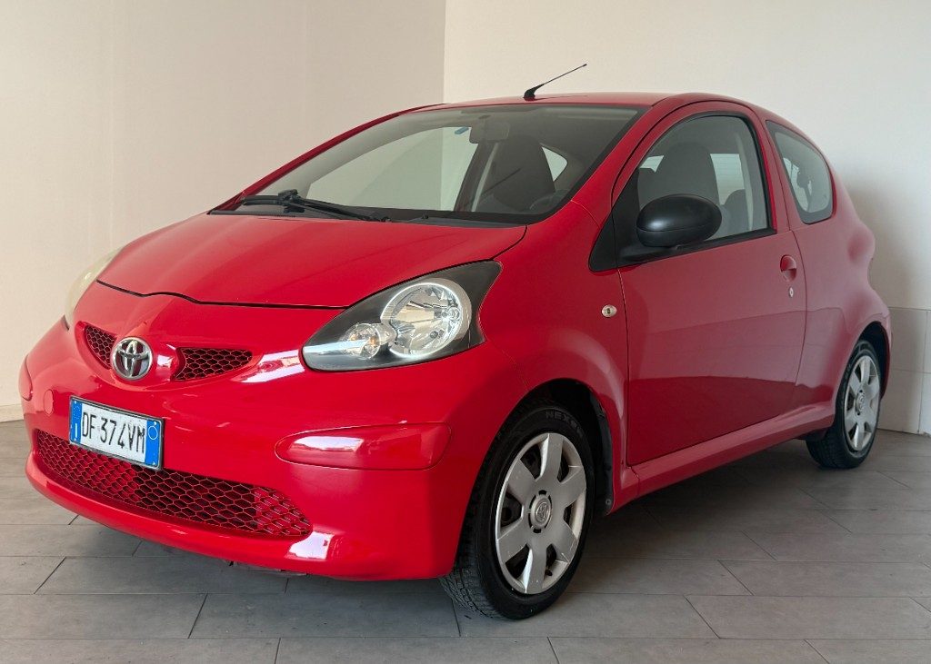 TOYOTA Aygo 1.0 12V VVT-i 3 porte Sol - 2