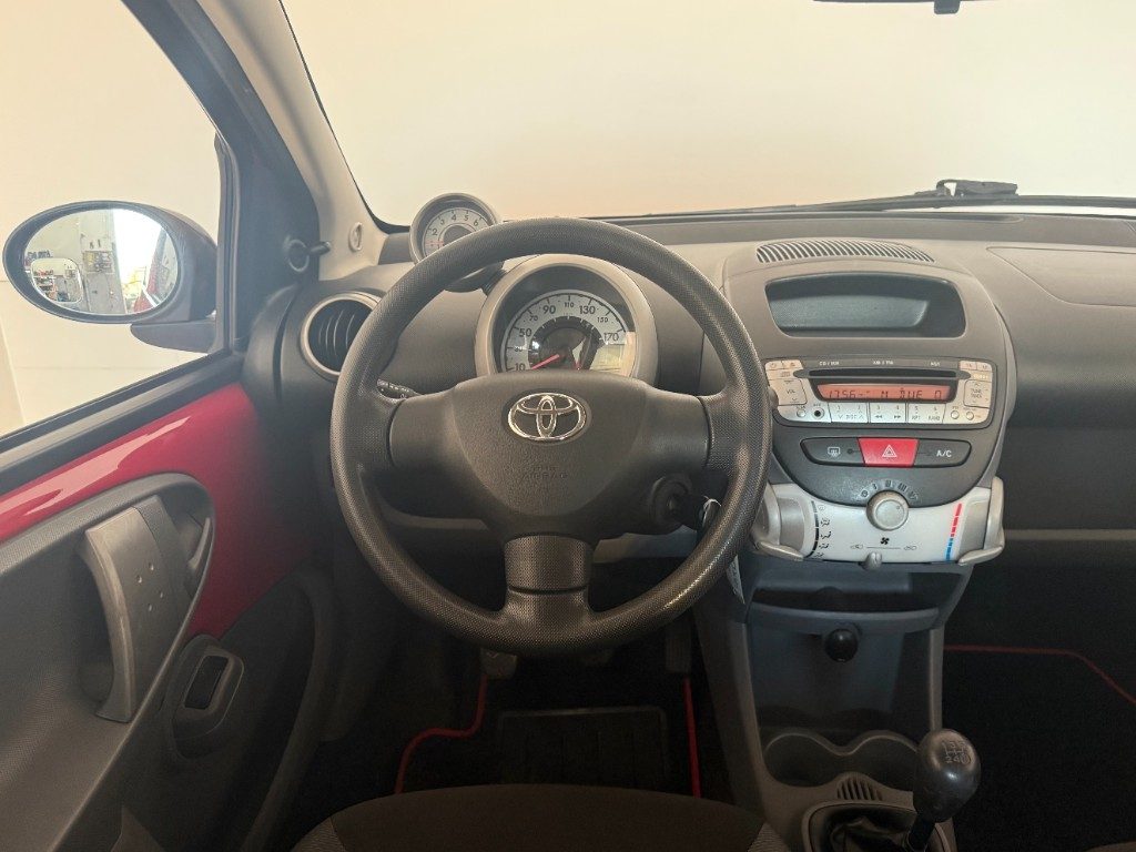 TOYOTA Aygo 1.0 12V VVT-i 3 porte Sol - 12