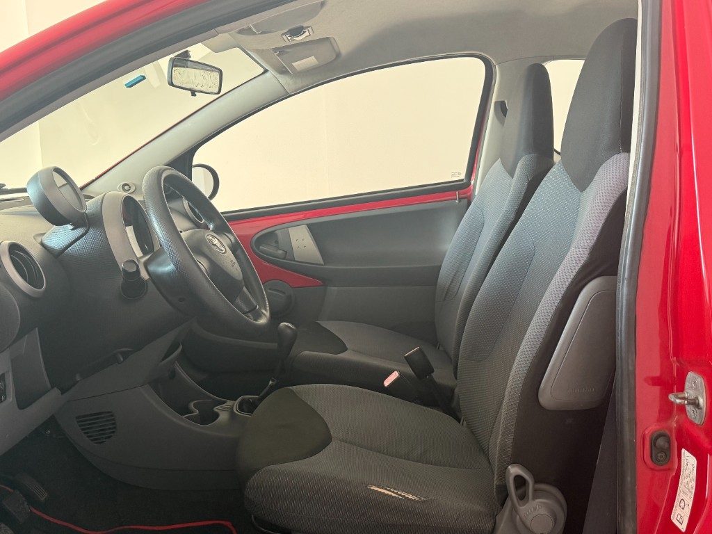 TOYOTA Aygo 1.0 12V VVT-i 3 porte Sol - 9