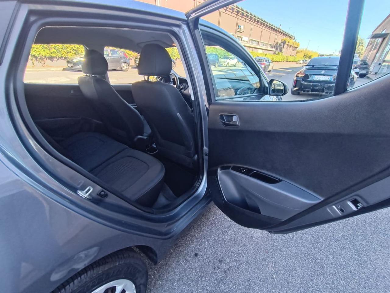 HYUNDAI i10 1.0 MPI Login - 16