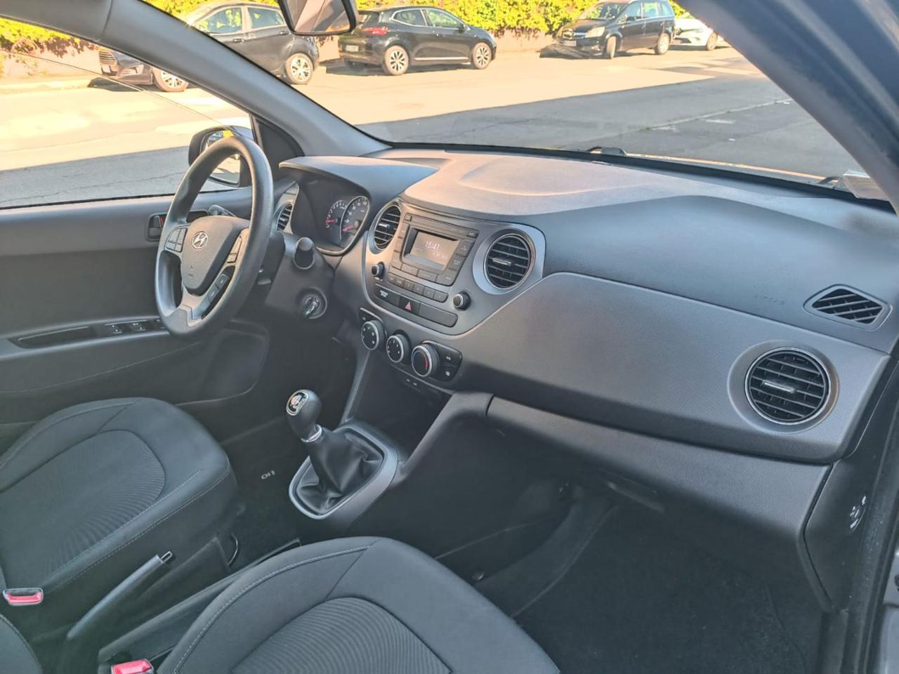 HYUNDAI i10 1.0 MPI Login - 14