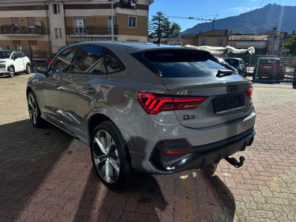 AUDI Q3 SPB 40 TDI Quattro S-Tronic S-Line *GANCIO TRAINO - 6