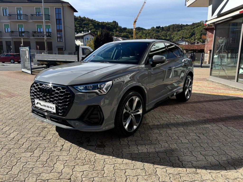 AUDI Q3 SPB 40 TDI Quattro S-Tronic S-Line *GANCIO TRAINO - 4