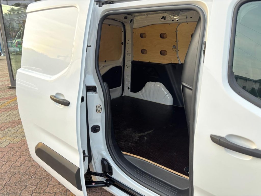 OPEL Combo Cargo 1.5 Diesel 100CV 3posti *UNICO PROPRIETARIO - 9