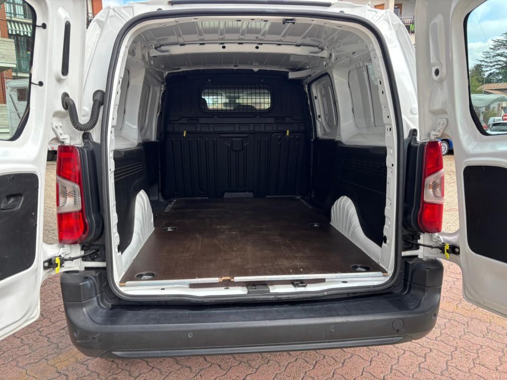 OPEL Combo Cargo XL 1.5 Diesel 100CV 3 POSTI-GOMME 4 STAGIONI - 10
