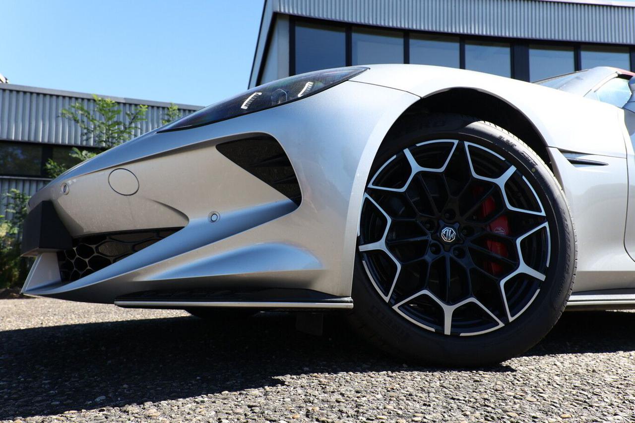 MG Cyberster 77 kWh RWD - 5