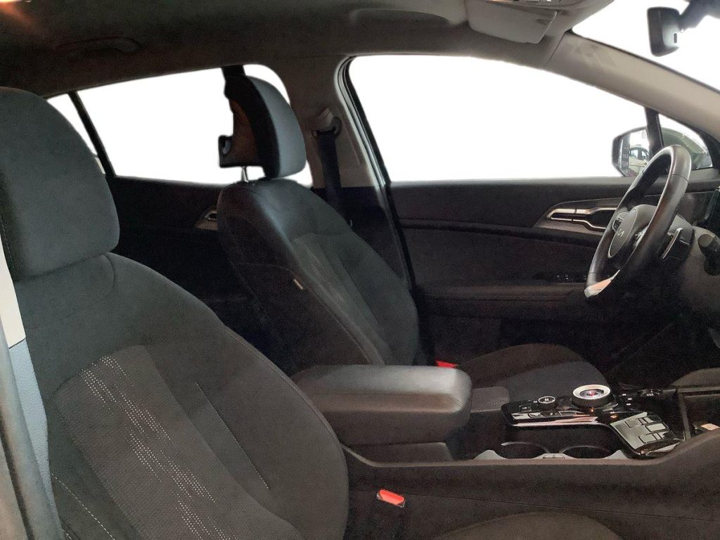 KIA Sportage 1.6 CRDi MHEV DCT Style - 10